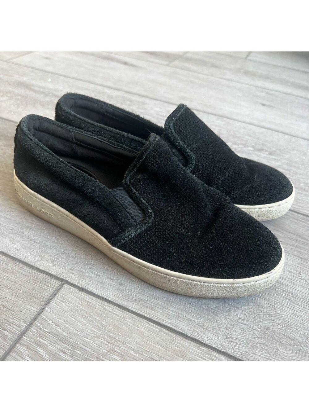 Michael Michael Kors slip on black Trent style suede comfort sneakers size 7